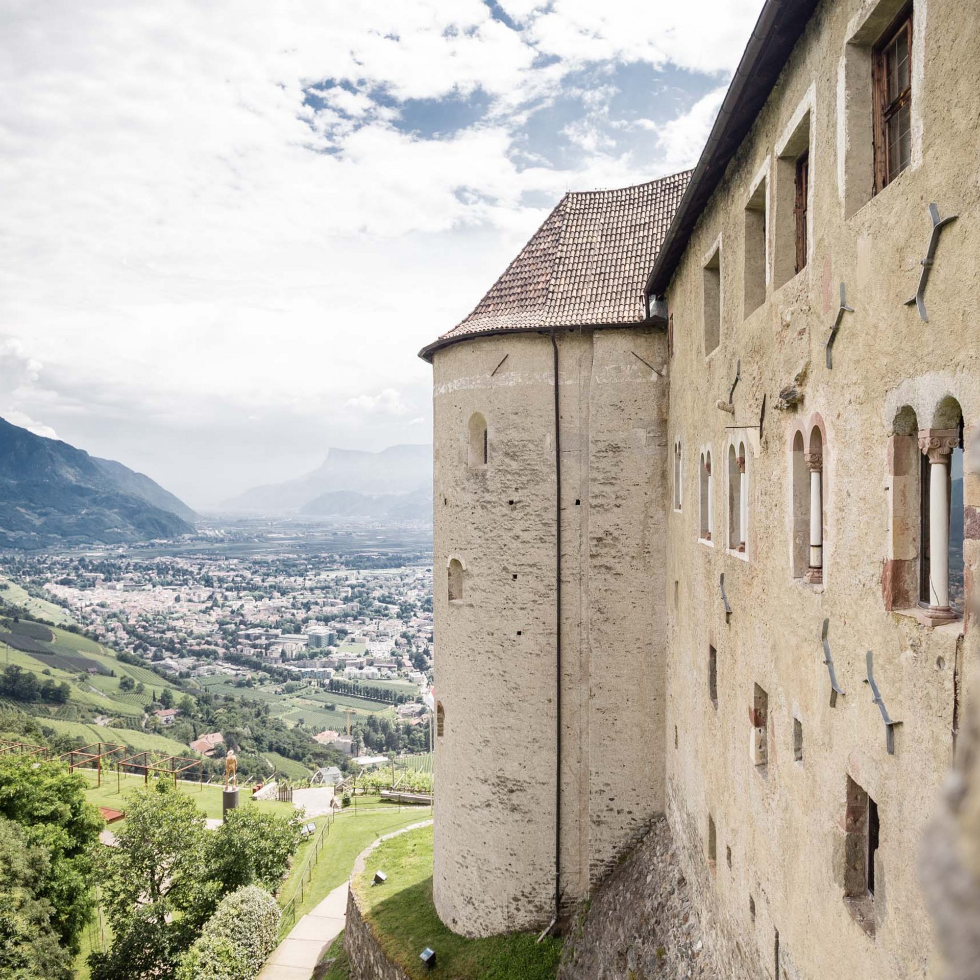 Tirol castle FAQs – important info for your visit